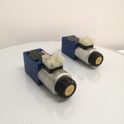 R900561276 4we6y62/Eg24n9K4 Solenoid Directional Valve for Rexroth Oil Package Size