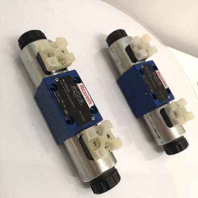4we6h62/Eg24n9K4 R900561286 Solenoid Valve for Crawler Crane from Professional
