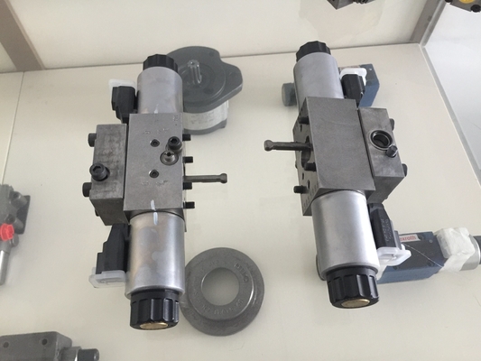 Standard Hydraulic Pump Parts Internal Thread Connection A4vg28ep A4vg40ez Hydraulic Valve