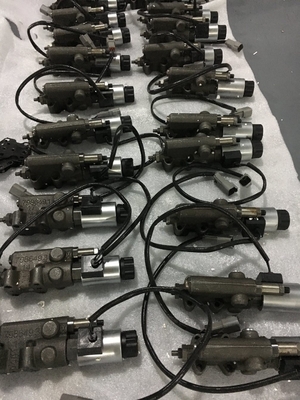 Hydraulic Pump Parts for Rexroth A10vo45 ED72 Valve Carbon Steel and Oil Material