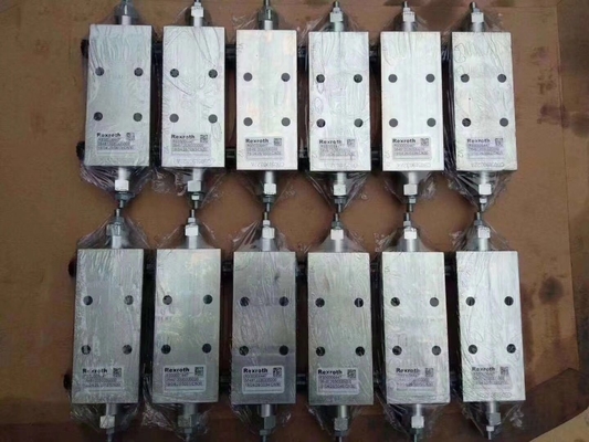 Hydraulic Spare Parts Valve Cylinder Block for Excavator Oil Hydraulic Pump Motor