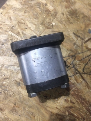 Paver Apply Gear Pump Hydraulic Distributor Commercial P50 for Smooth Oil Distribution