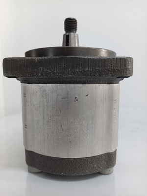 Pharmaceutical Production Excavator Spare Part Hydraulic Charging Pilot Gear Pump PC40-7