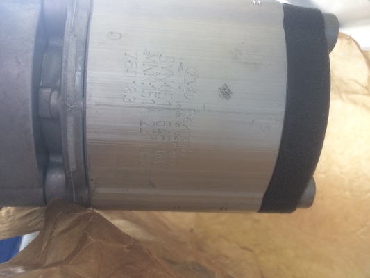 0511645601 Hydraulic Gear Pump 35kg Lightweight Design for Easy Installation