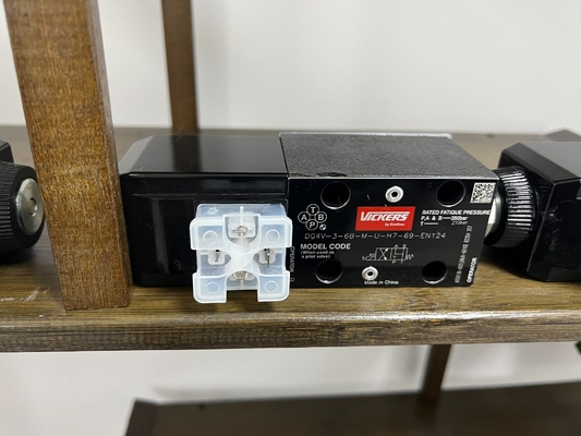 Industrial Usage Solenoid Valve Dg4V-3-2al-M-U-H7-69-En124 Hydraulic Spare Parts