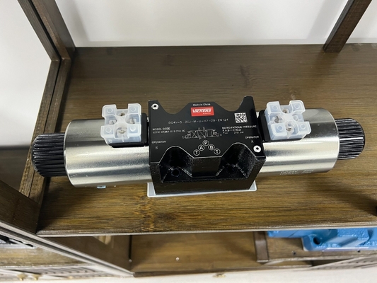 DC Solenoid Valve Pressure Ordinary Temperature Hydraulic Parts Dg4V-3-6c-M-U-H7-69-En124